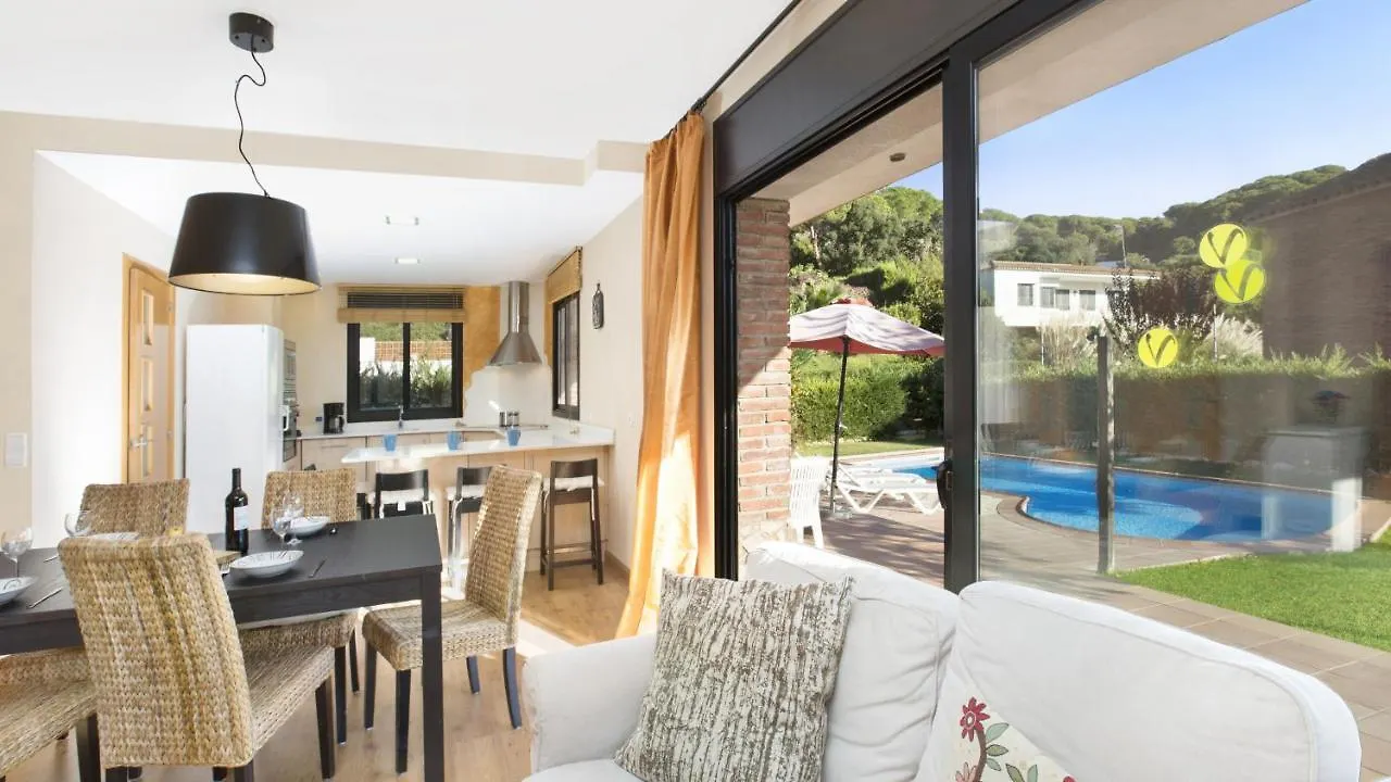 2Llev 2 - Lloret De Mar Villa